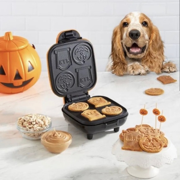 NIB 4/$20.00 Promo Dash-Halloween Mini Dog Treat - Picture 5 of 6